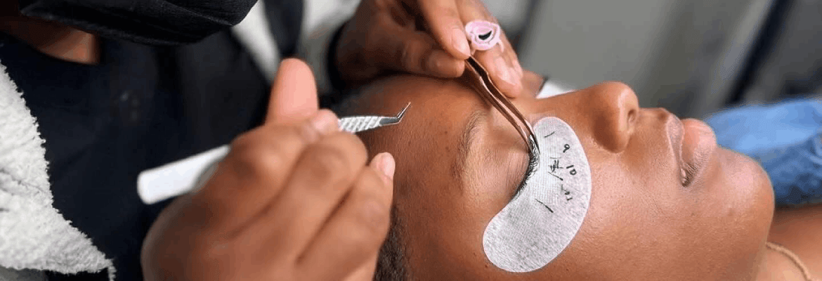 BrowQueen Microblading & Permanent Makeup 